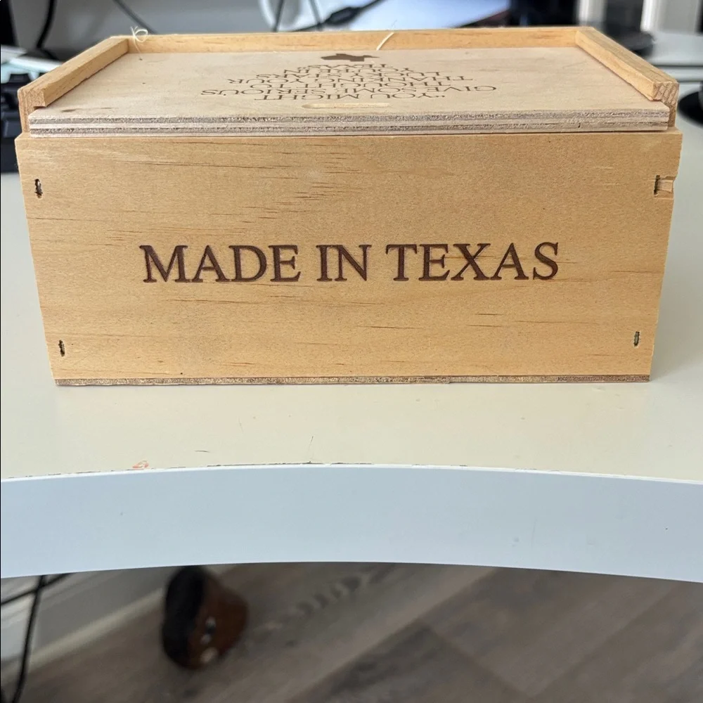 Made in Texas Wooden Box EUC